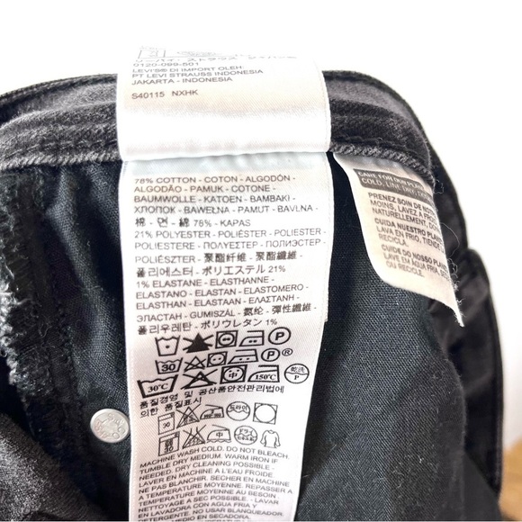 LEVI's Demi Curve Mid Rise Straight Jeans - Picture 7 of 7